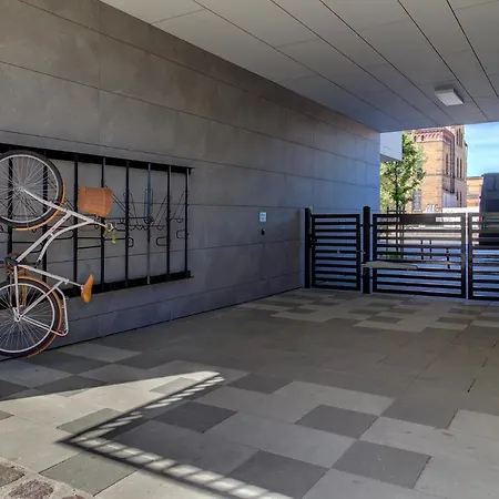 شقة Garbary 104 - Modern Near Old Town - King Bed - Free Parking