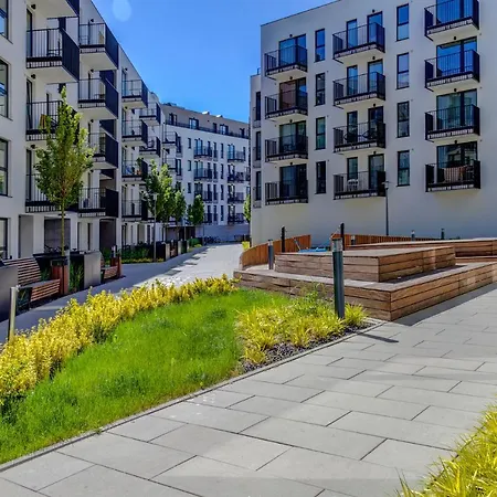 شقة Garbary 104 - Modern Near Old Town - King Bed - Free Parking بوزنان