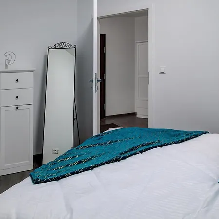 Garbary 104 - Modern Near Old Town - King Bed - Free Parking 포즈난
