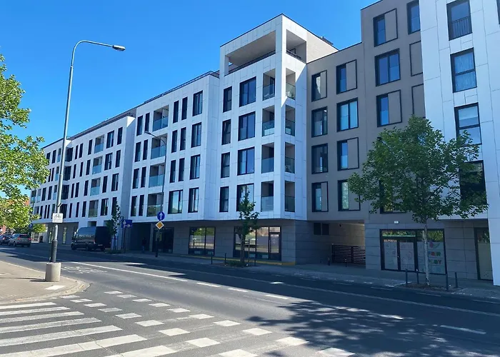 Garbary 104 - Modern Near Old Town - King Bed - Free Parking Poznan